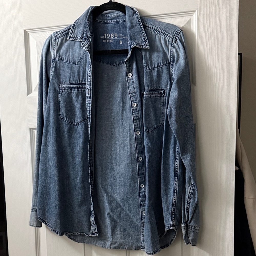 GAP Classic Blue Denim Shirt